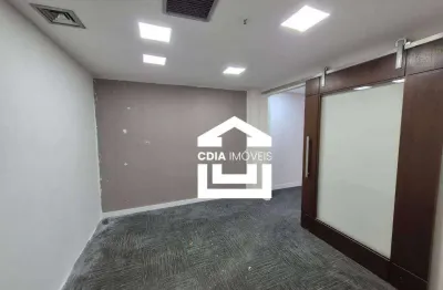 Conjunto comercial para locação com 8 salas, 3 banheiros e 5 vagas de garagem, localizado no jardim paulista.