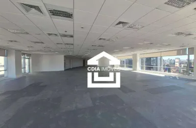 Conjunto comercial para locação em vão livre, 3 banheiros e 14 vagas de garagem, localizado em pinheiros.