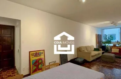 Apartamento à venda com 3 dormitórios sendo 1 suíte, 2 banheiros e 2 vagas de garagem, localizado no Jardim Paulista.