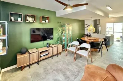 Casa com 3 dormitórios à venda, 100 m² por R$ 920.000,00 - Granja Viana - Cotia/SP