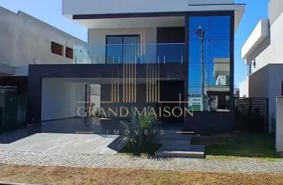 Casa duplex contemporânea a venda no condomínio alphaville cabo frio