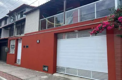 Casa com 3 quartos à venda na Rua João Antônio Rocha, Braga, Cabo Frio