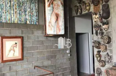 Casa alto padrão no bairro cidade jardim com quatro suítes.