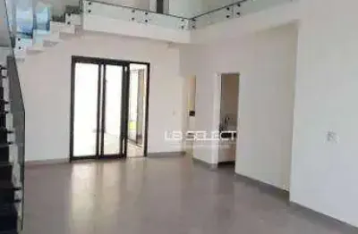 Casa alto padrão em condomínio fechado na zona leste com quatro suítes e 4 vagas de garagem.