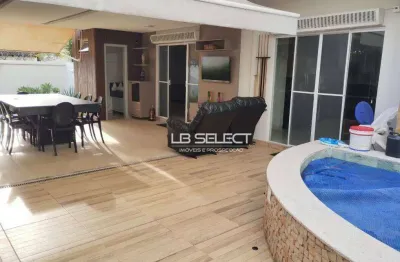 Casa no condomínio paradiso ecológico com três quartos, uma suíte e varada gourmet.