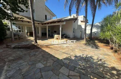 Casa no bairro karaíba com quatro quartos, uma suíte, duas semi suítes e área gourmet.