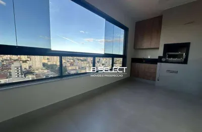 Apartamento no bairro santa mônica com três quartos e varanda gourmet.