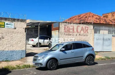 Terreno no bairro nossa senhora aparecida com 400 metros quadrados.