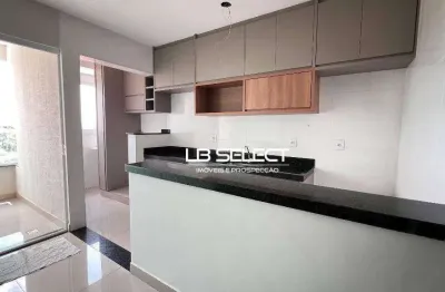 Apartamento no bairro tubalina com três quartos, uma suíte e duas vagas de garagem.