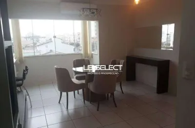 Apartamento no bairro santa mônica com três quartos e uma suíte.