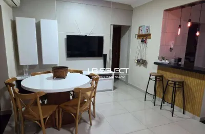 Apartamento no bairro santa mônica com dois quartos, suíte e duas vagas de garagem.