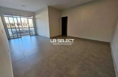 Apartamento no bairro cazeca com três quartos, sendo uma suíte e duas vagas de garagem.