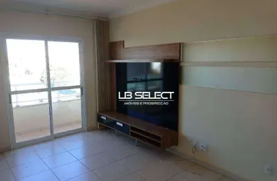 Apartamento com dois quartos, suíte com sacada e duas vagas de garagem.