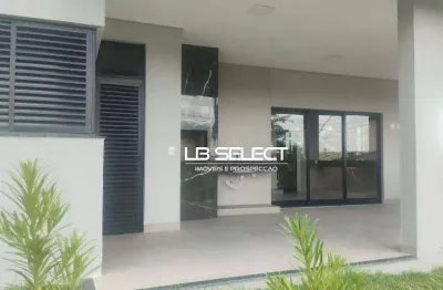 Casa no Condomínio Terras Alpha com dois duas suítes, terceiro quarto opcional e ampla varanda gourmet.