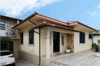 Casa com 4 quartos à venda no estreito, florianópolis  por r$ 957.000