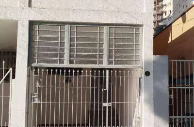 Casa com 2 quartos para alugar na Rua Cambembé, Tatuapé, São Paulo
