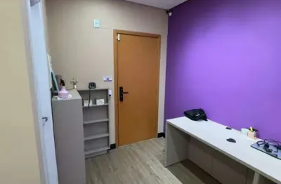 Sala Comercial 30m² com Portaria 24h em Tamboré, Santana de Parnaíba