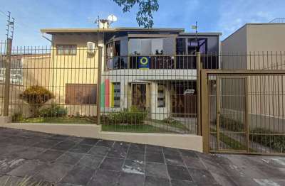 Casa com 3 quartos à venda na rua professor abílio azambuja, 43, jardim do salso, porto alegre por r$ 1.499.000