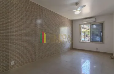 Apartamento com 3 quartos à venda na rua são carlos, 205, floresta, porto alegre por r$ 269.000