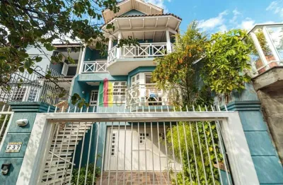 Casa com 4 quartos à venda na rua joão berutti, 237, chácara das pedras, porto alegre por r$ 2.498.000