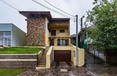 Casa com 3 quartos à venda na rua bispo sardinha, 95, vila ipiranga, porto alegre por r$ 749.900