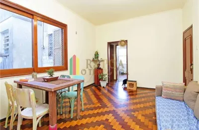 Apartamento com 2 quartos à venda na rua doutor voltaire pires, 460, santo antônio, porto alegre por r$ 200.000
