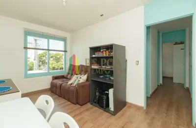 Apartamento com 1 quarto à venda na Rua Ângelo Barcelos, 29, Partenon, Porto Alegre por R$ 155.000