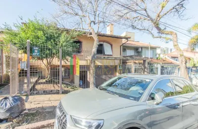 Casa com 4 quartos à venda na rua dona mimi moro, 60, boa vista, porto alegre por r$ 1.200.000