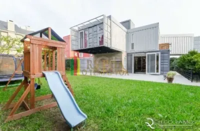 Casa com 3 quartos à venda na Rua Fernando Osório, 1240, Teresópolis, Porto Alegre por R$ 1.290.000