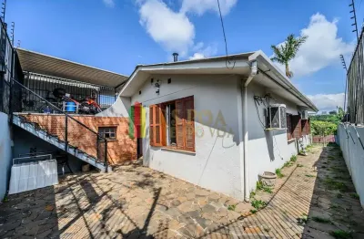 Casa com 3 quartos à venda na Rua João Fernandes Soares, 69, Santa Tereza, Porto Alegre por R$ 410.000