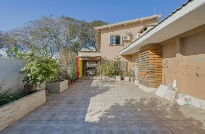 Casa com 3 quartos à venda na Rua Engenheiro Frederico Dahne, 525, Sarandi, Porto Alegre por R$ 780.000