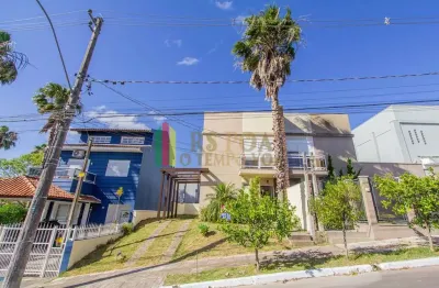 Casa em condomínio fechado com 3 quartos à venda na Rua Antônio Rosito, 20, Lomba do Pinheiro, Porto Alegre por R$ 567.000