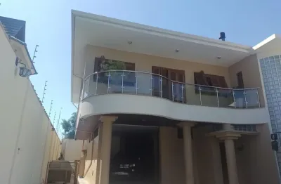 Casa com 3 quartos à venda na Rua Vereador Antônio Ferreira Alves, 1050, Centro, Canoas