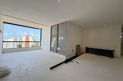 Apartamento todo reformado , frente a uma praça e vista mar em intermares - cabedelo/pb