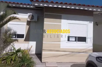 Casa em condomínio fechado com 2 quartos à venda na vinte e cinco de julho, 755, três vendas, pelotas por r$ 360.000