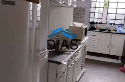 Jardim roberto selmidei casa com dois dormitórios e quintal amplo