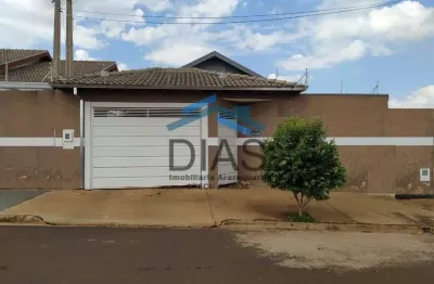 Residencial cambuí casa bem localizada com 3 dormitórios.