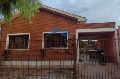 Ampla casa com 3 dormitórios sendo 2 suites no carmo em araraquara