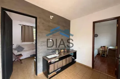 Santa angelina antiga quintal amplo próximo ao supermercado jaú serve