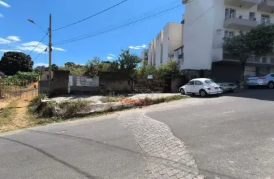 Terreno à venda no Centro, Governador Valadares 