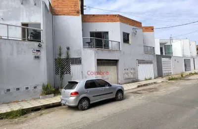 Prédio com 2 salas à venda no Castanheiras, Governador Valadares 