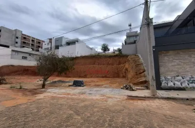Terreno à venda na Cidade Nova, Governador Valadares 