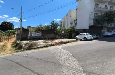 Terreno à venda no Centro, Governador Valadares 