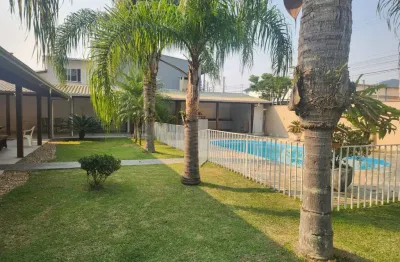 Linda casa térrea no nova esperança-balneário camboriú/sc