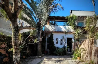 Casa financiável no campeche em florianópolis com piscina e jacuzzi