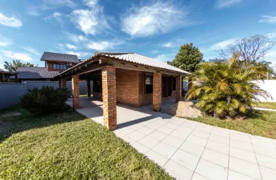 Casa financiável em amplo terreno no campeche, em florianópolis!