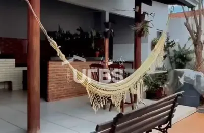 Casa com 4 quartos à venda na Rua da Independência, Jardim Mont Serrat, Aparecida de Goiânia