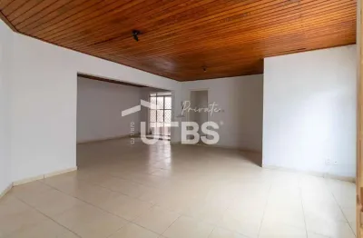 Casa com 3 quartos à venda na Rua 10, Setor Central, Goiânia