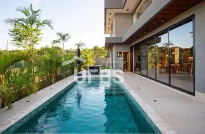Casa em condomínio fechado com 4 quartos à venda no Parque Cidade, Goiânia 