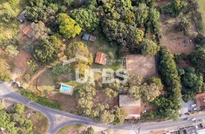 Descubra o auge do luxo e tranquilidade nesta exclusiva chácara/haras de 11.000m² em goiânia